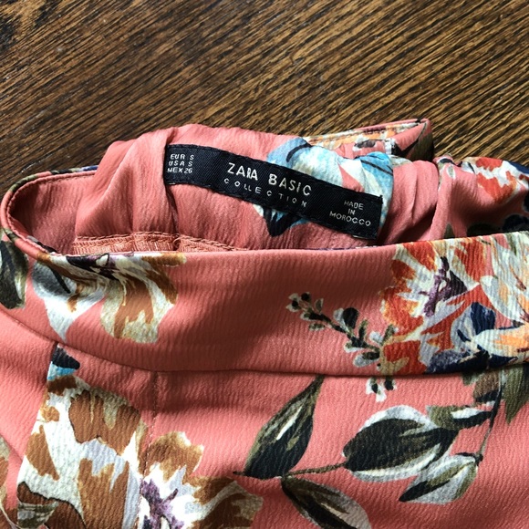 Zara Floral Pants - Picture 5 of 5